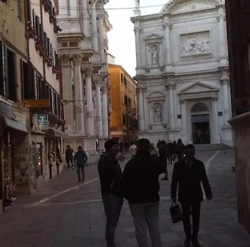 Daire Ca' Angiolo Ai Frari